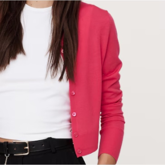 NWT BANANA REPUBLIC LIGHTWEIGHT EXTRA FINE MERINO WOOL CROPPED CARDIGAN
New! - Picture 3 of 3